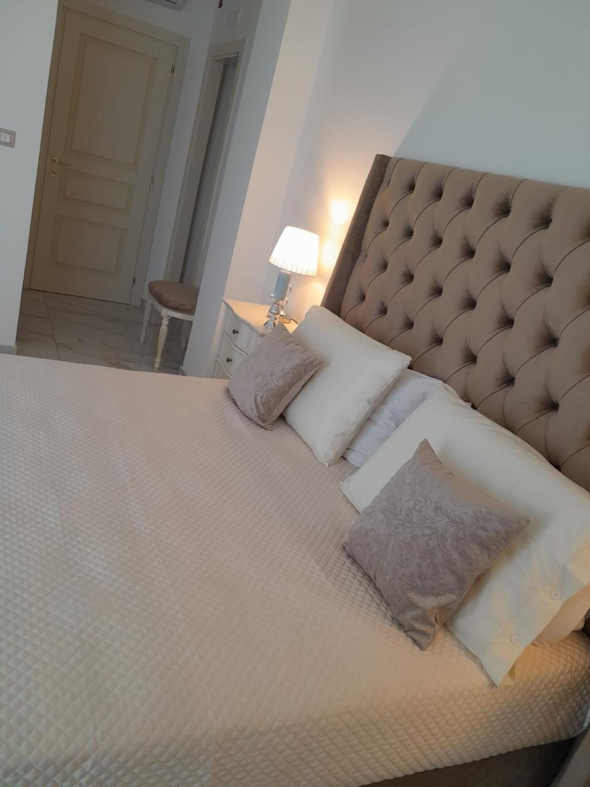 La Vigna Del Vento Bed and Breakfast Casola di Napoli Eksteriør billede