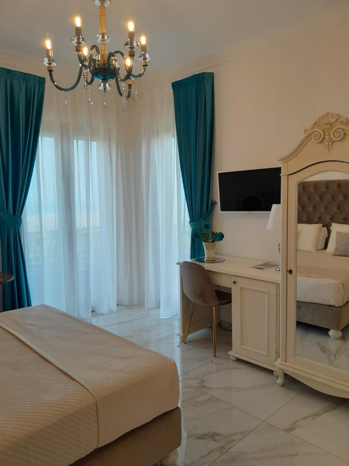 La Vigna Del Vento Bed and Breakfast Casola di Napoli Eksteriør billede