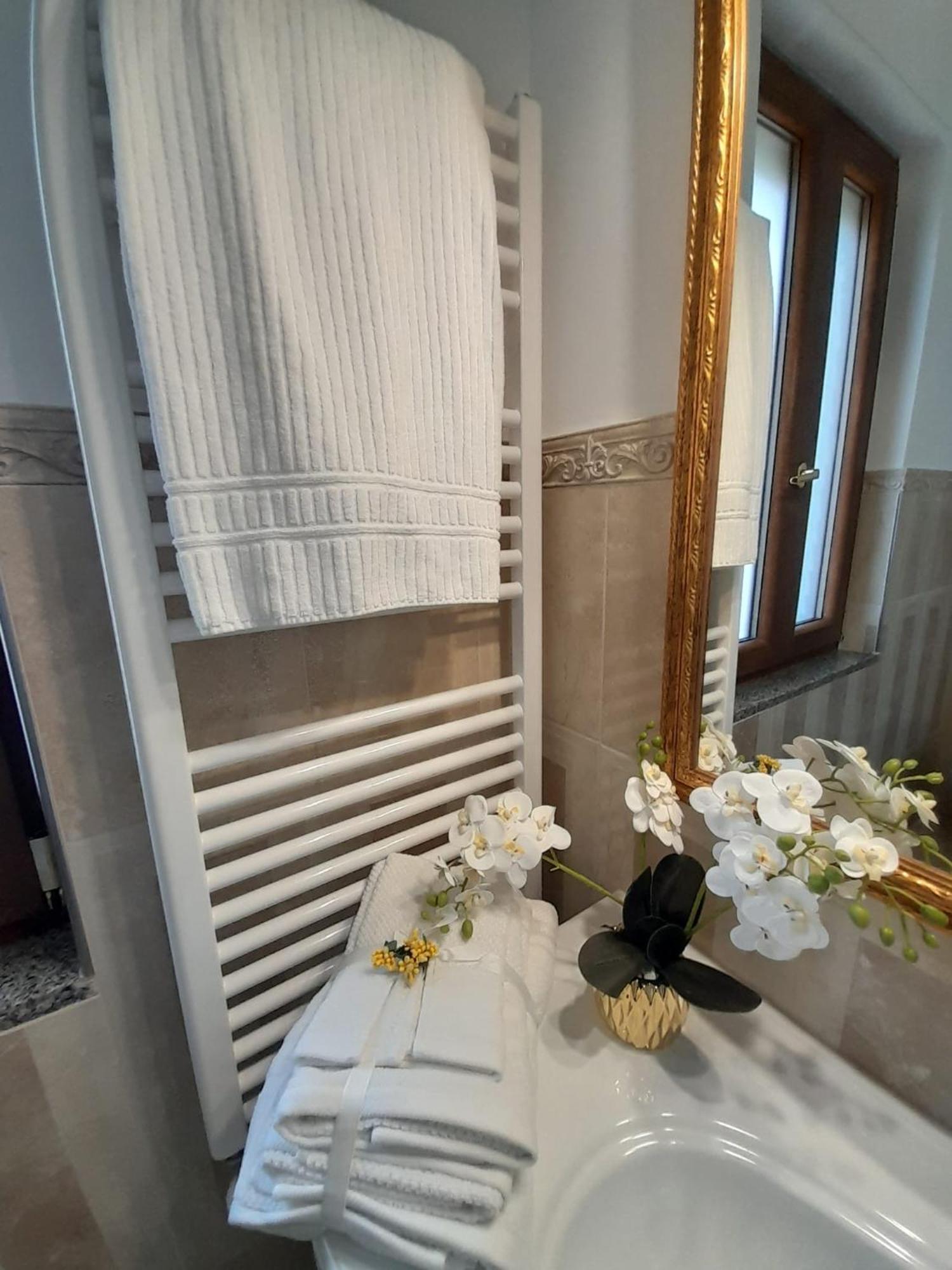 La Vigna Del Vento Bed and Breakfast Casola di Napoli Eksteriør billede