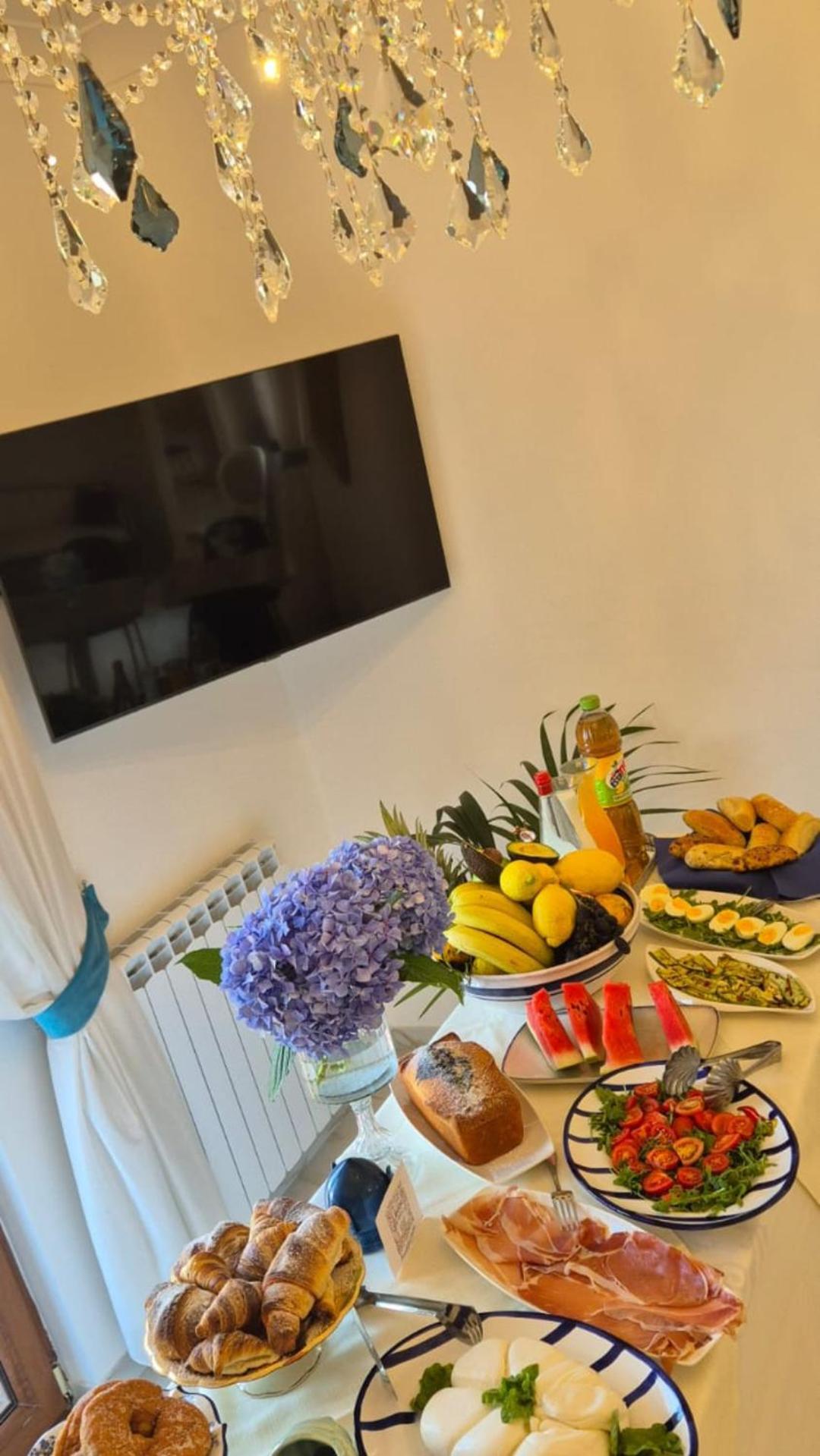 La Vigna Del Vento Bed and Breakfast Casola di Napoli Eksteriør billede